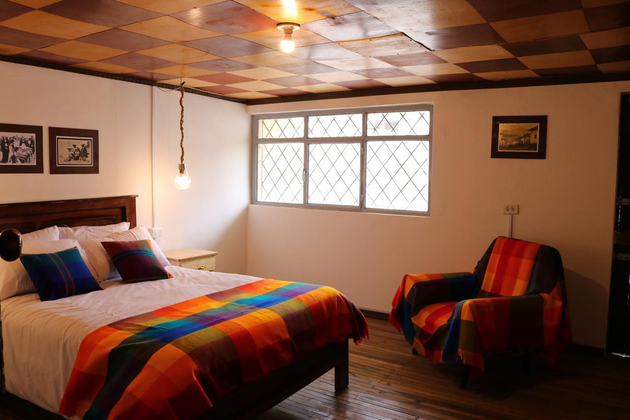 Hospedaje Los Ponchos Otavalo Zewnętrze zdjęcie