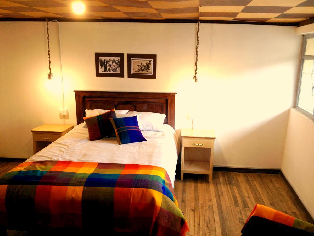 Hospedaje Los Ponchos Otavalo Zewnętrze zdjęcie