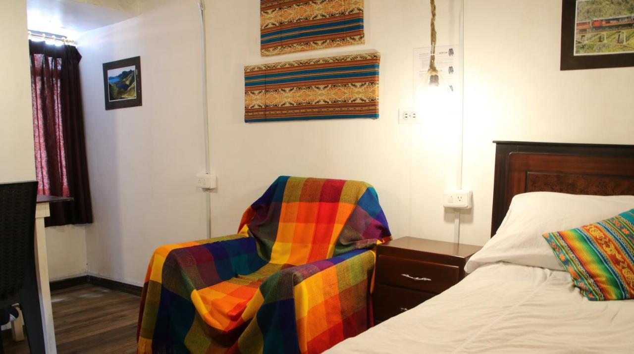 Hospedaje Los Ponchos Otavalo Zewnętrze zdjęcie