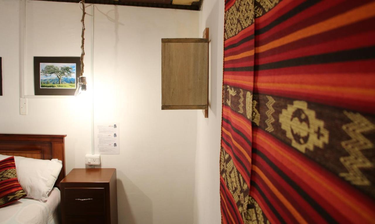 Hospedaje Los Ponchos Otavalo Zewnętrze zdjęcie