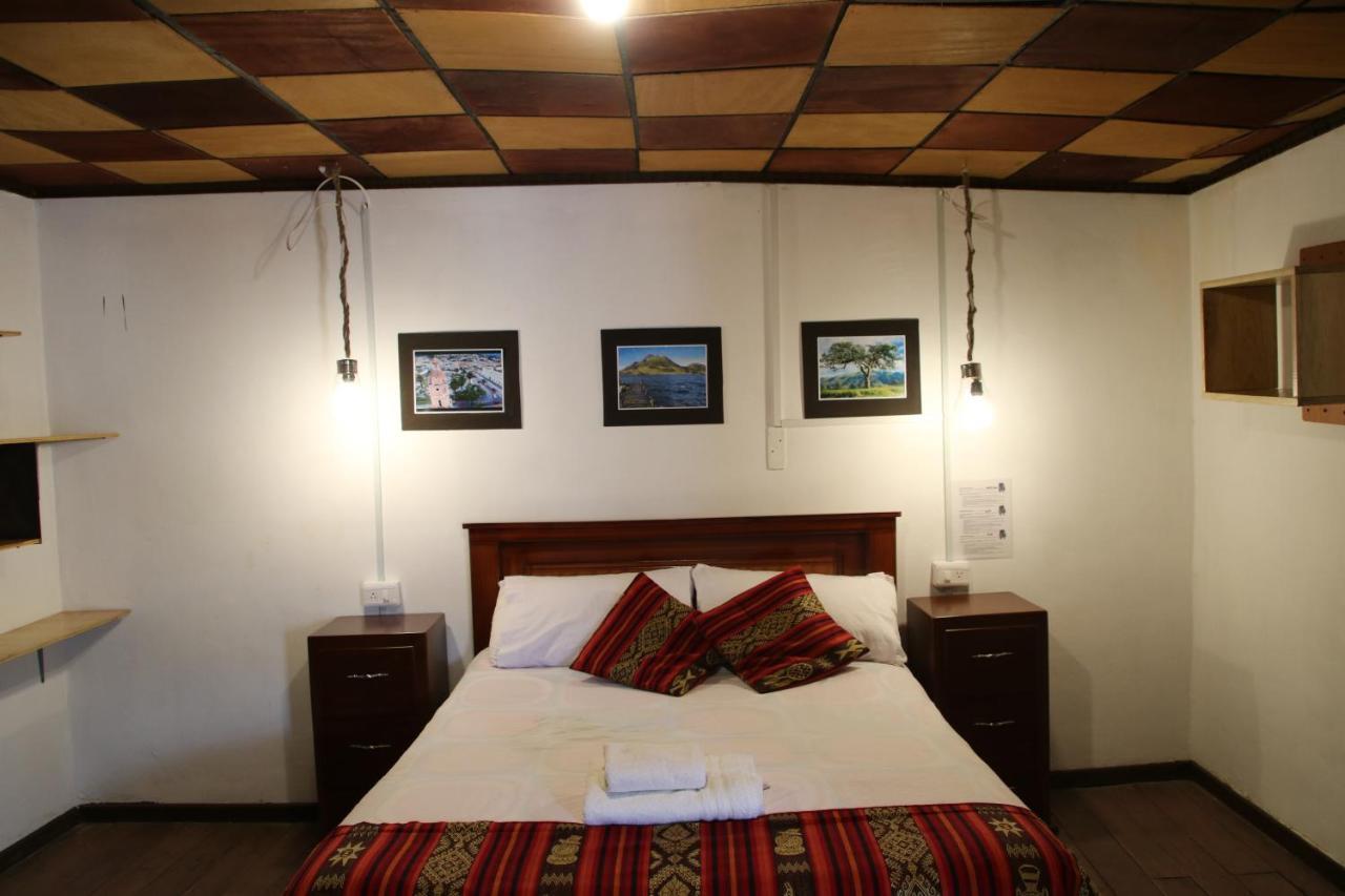 Hospedaje Los Ponchos Otavalo Zewnętrze zdjęcie