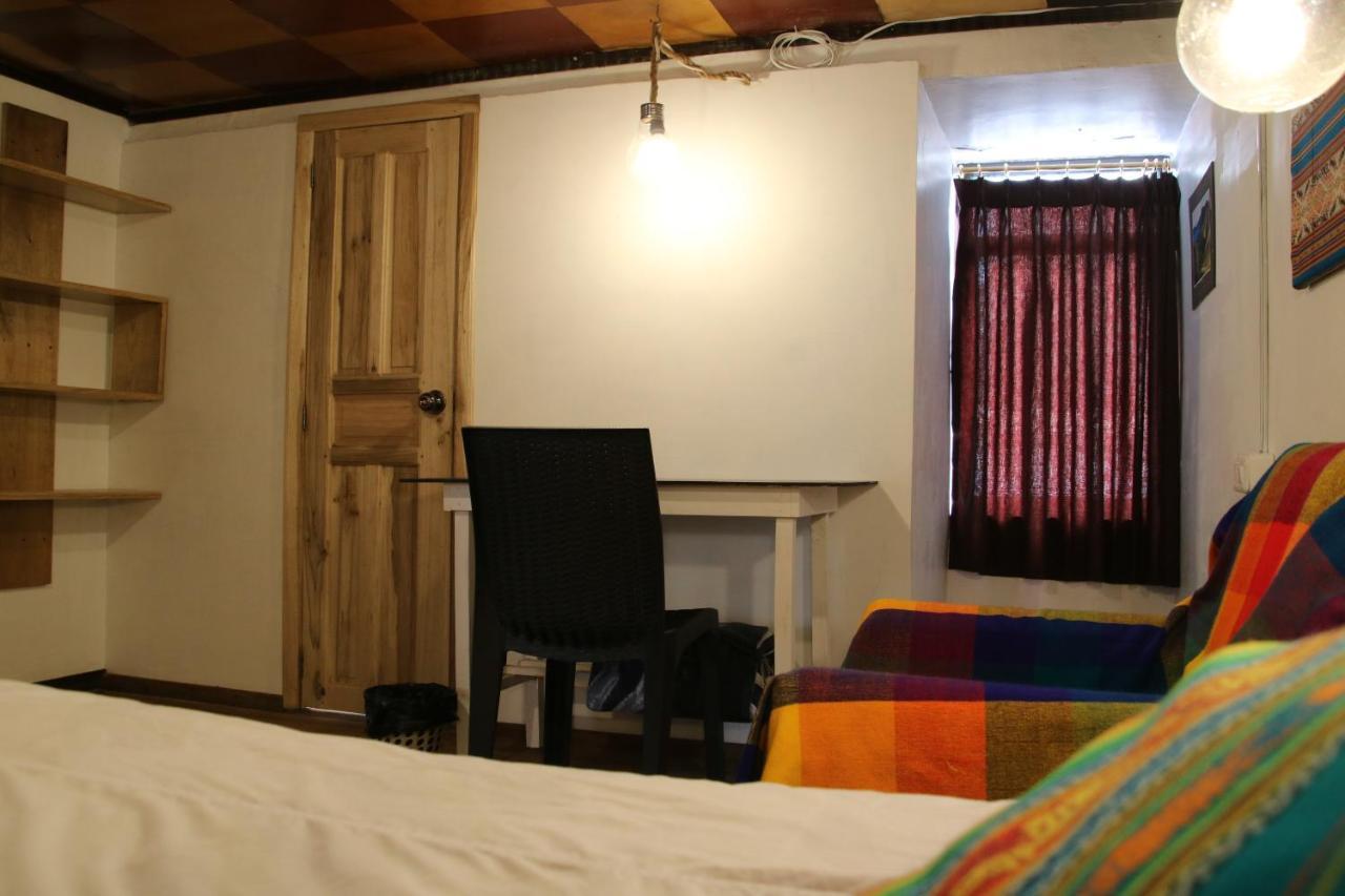 Hospedaje Los Ponchos Otavalo Zewnętrze zdjęcie