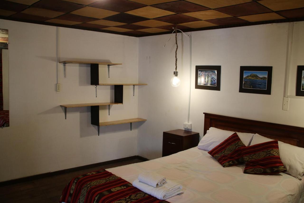 Hospedaje Los Ponchos Otavalo Zewnętrze zdjęcie