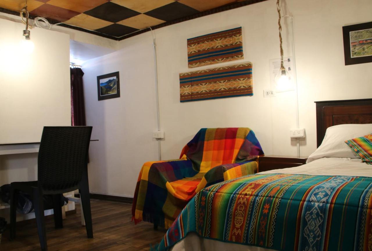 Hospedaje Los Ponchos Otavalo Zewnętrze zdjęcie